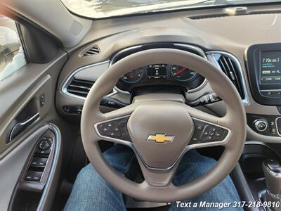 2018 Chevrolet Malibu LT   - Photo 12 - Greenwood, IN 46142