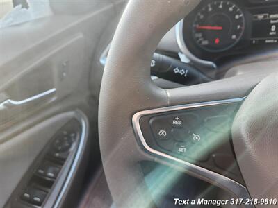 2018 Chevrolet Malibu LT   - Photo 10 - Greenwood, IN 46142