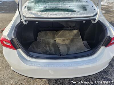 2018 Chevrolet Malibu LT   - Photo 20 - Greenwood, IN 46142