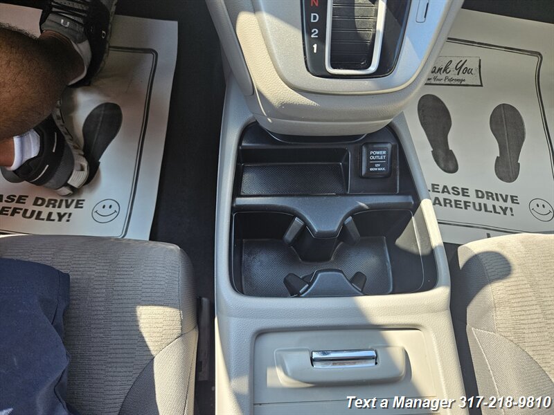 2013 Honda CR-V LX - Photo 20 - Greenwood, IN 46142