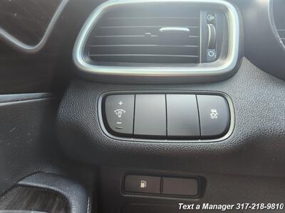 2020 Kia Sorento LX V6   - Photo 13 - Greenwood, IN 46142