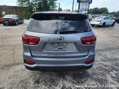 2020 Kia Sorento LX V6   - Photo 4 - Greenwood, IN 46142