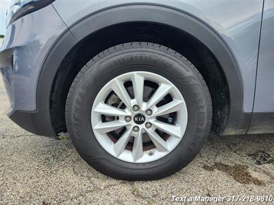 2020 Kia Sorento LX V6   - Photo 28 - Greenwood, IN 46142