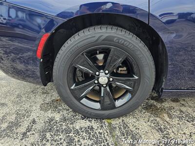 2016 Dodge Charger SXT   - Photo 11 - Greenwood, IN 46142