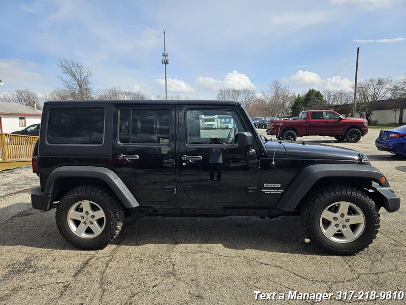 2015 Jeep Wrangler Unlimited Freedom Edition - Photo 6 - Greenwood, IN 46142