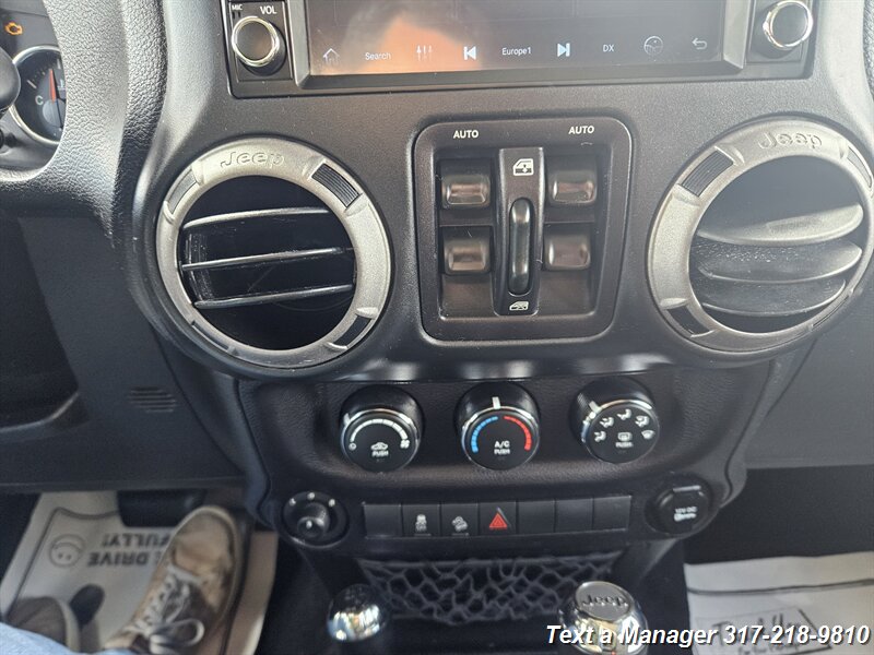 2015 Jeep Wrangler Unlimited Freedom Edition - Photo 18 - Greenwood, IN 46142