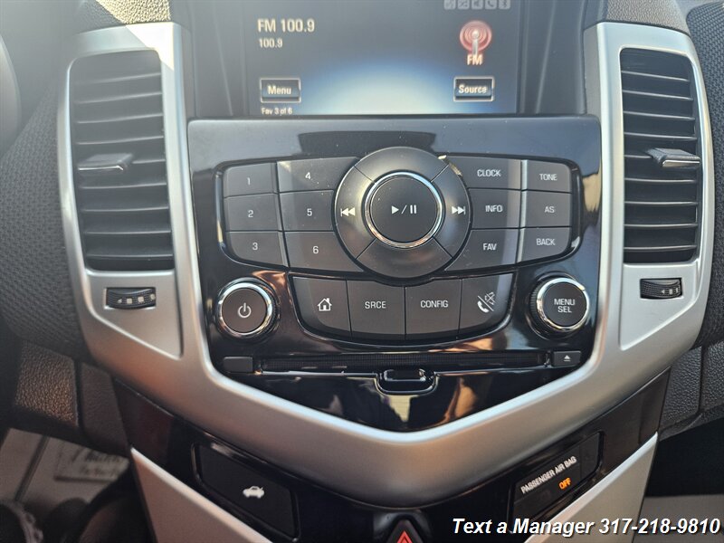 2016 Chevrolet Cruze photo 16