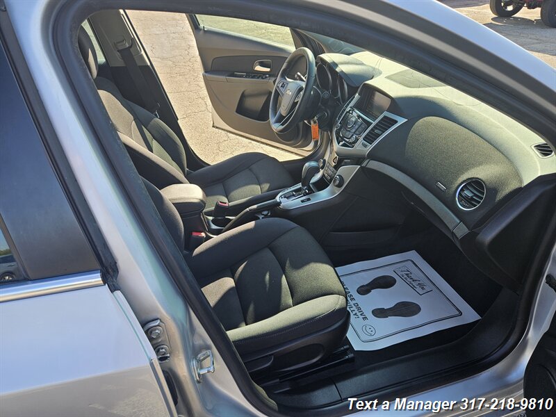 2016 Chevrolet Cruze photo 22