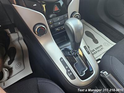 2016 Chevrolet Cruze Limited 1LT Auto   - Photo 19 - Greenwood, IN 46142