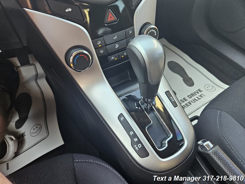 2016 Chevrolet Cruze photo 17