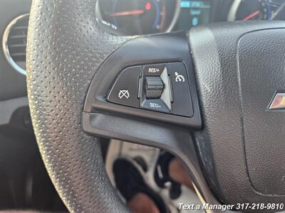 2016 Chevrolet Cruze Limited 1LT Auto   - Photo 15 - Greenwood, IN 46142