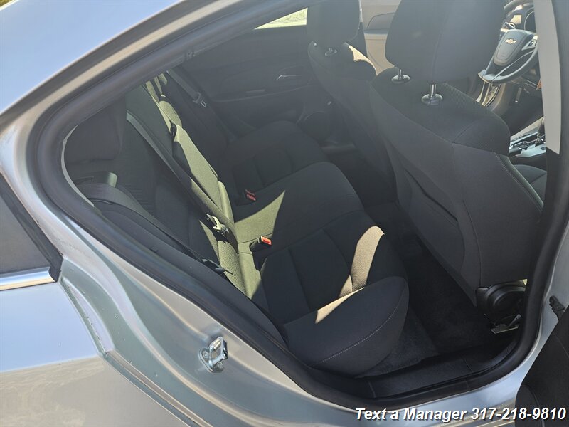 2016 Chevrolet Cruze photo 21