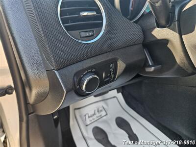 2016 Chevrolet Cruze Limited 1LT Auto   - Photo 11 - Greenwood, IN 46142