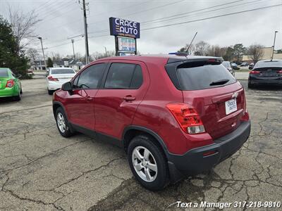 2015 Chevrolet Trax LS   - Photo 3 - Greenwood, IN 46142