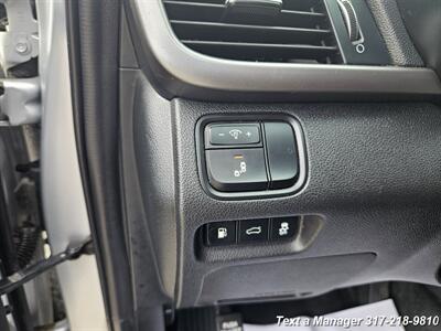 2018 Kia Optima LX   - Photo 11 - Greenwood, IN 46142