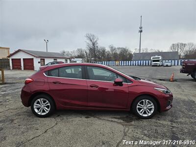 2019 Chevrolet Cruze LT   - Photo 6 - Greenwood, IN 46142