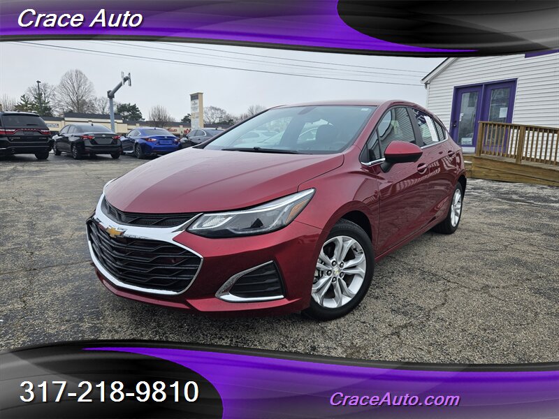 2019 Chevrolet Cruze LT   - Photo 1 - Greenwood, IN 46142