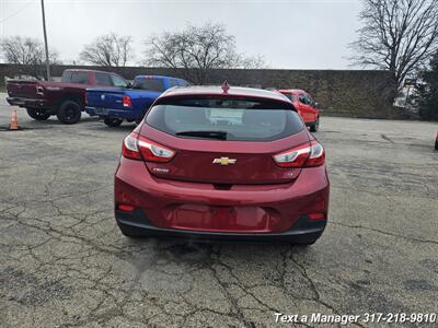 2019 Chevrolet Cruze LT   - Photo 4 - Greenwood, IN 46142