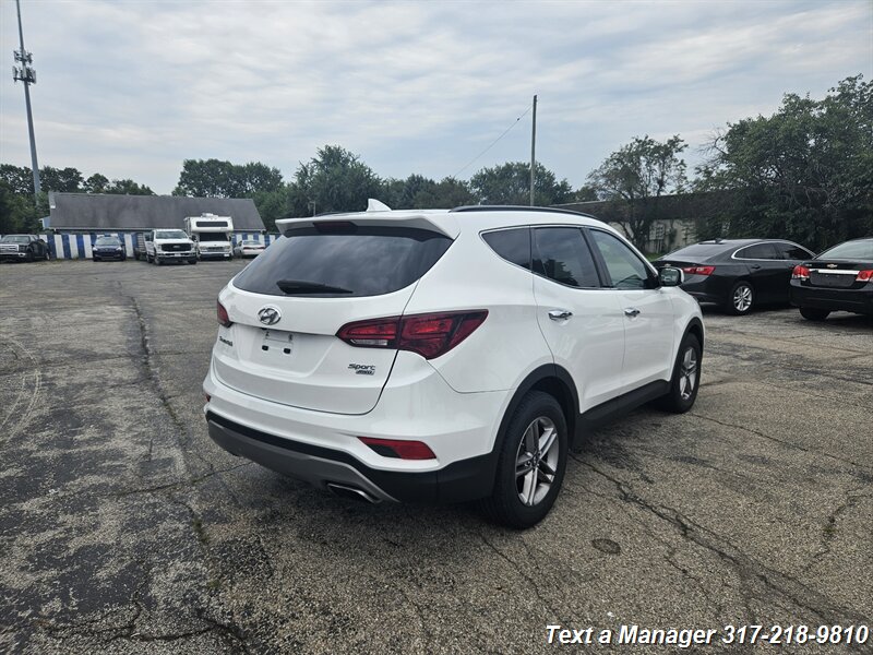 2017 Hyundai SANTA FE Sport 2.4L - Photo 5 - Greenwood, IN 46142