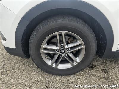 2017 Hyundai SANTA FE Sport 2.4L - Photo 28 - Greenwood, IN 46142