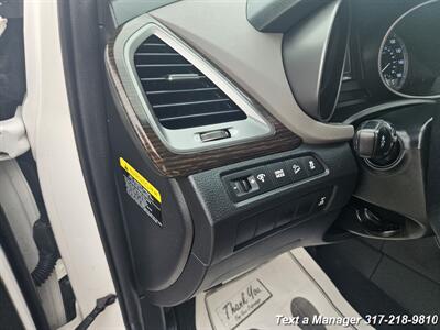 2017 Hyundai SANTA FE Sport 2.4L - Photo 11 - Greenwood, IN 46142