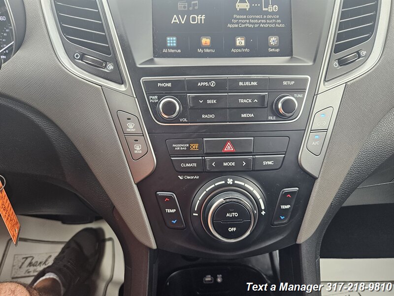 2017 Hyundai SANTA FE Sport 2.4L - Photo 19 - Greenwood, IN 46142