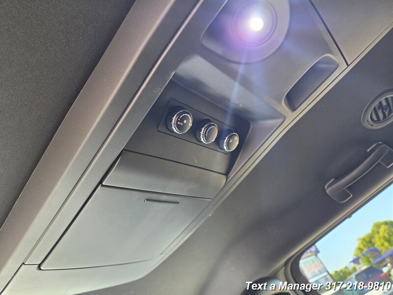 2019 Dodge Grand Caravan GT - Photo 20 - Greenwood, IN 46142