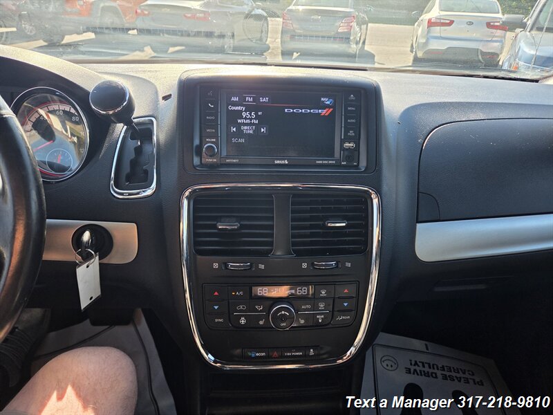 2019 Dodge Grand Caravan GT - Photo 14 - Greenwood, IN 46142