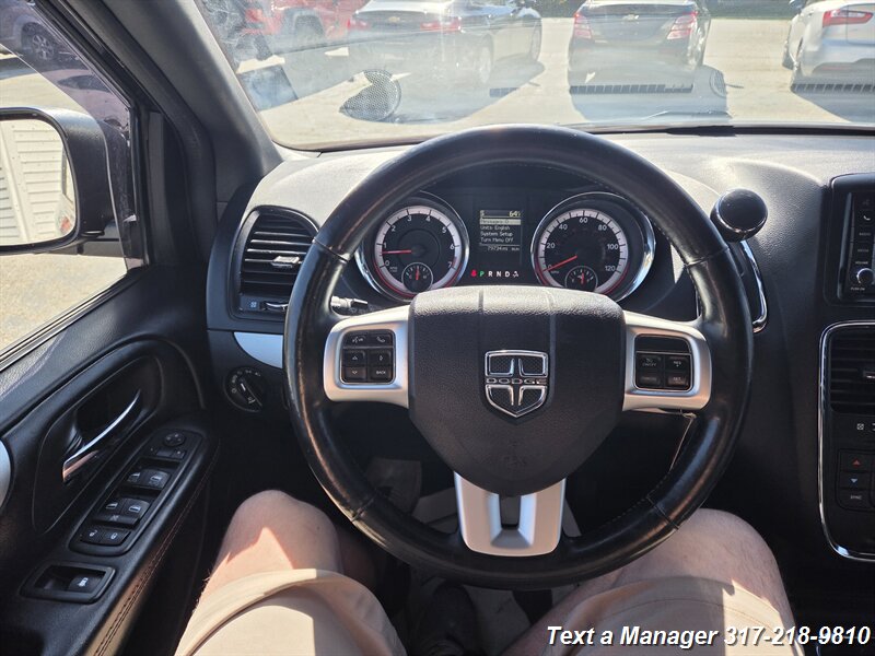 2019 Dodge Grand Caravan GT - Photo 9 - Greenwood, IN 46142