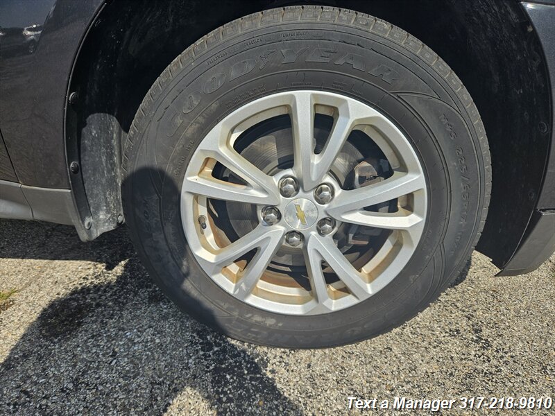 2017 Chevrolet Equinox LT - Photo 28 - Greenwood, IN 46142