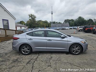 2017 Hyundai ELANTRA SE   - Photo 6 - Greenwood, IN 46142