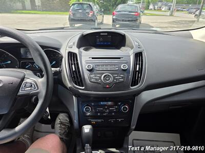 2017 Ford Escape SE   - Photo 15 - Greenwood, IN 46142