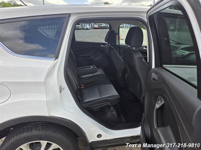 2017 Ford Escape SE   - Photo 23 - Greenwood, IN 46142