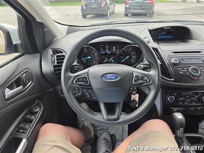 2017 Ford Escape SE   - Photo 10 - Greenwood, IN 46142