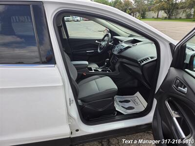 2017 Ford Escape SE   - Photo 24 - Greenwood, IN 46142
