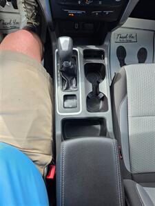 2017 Ford Escape SE   - Photo 19 - Greenwood, IN 46142