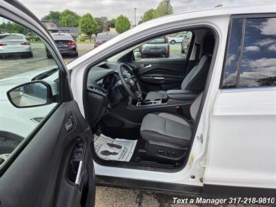2017 Ford Escape SE   - Photo 20 - Greenwood, IN 46142