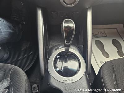 2016 Hyundai VELOSTER   - Photo 20 - Greenwood, IN 46142