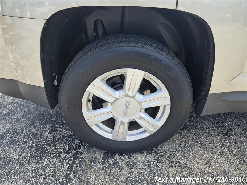 2014 GMC Terrain SLE-2 - Photo 10 - Greenwood, IN 46142