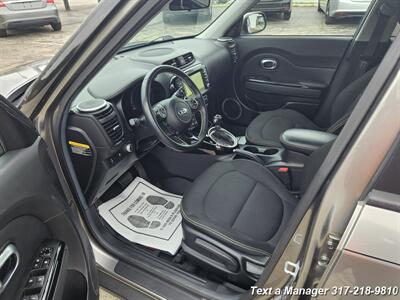 2015 Kia Soul + - Photo 9 - Greenwood, IN 46142