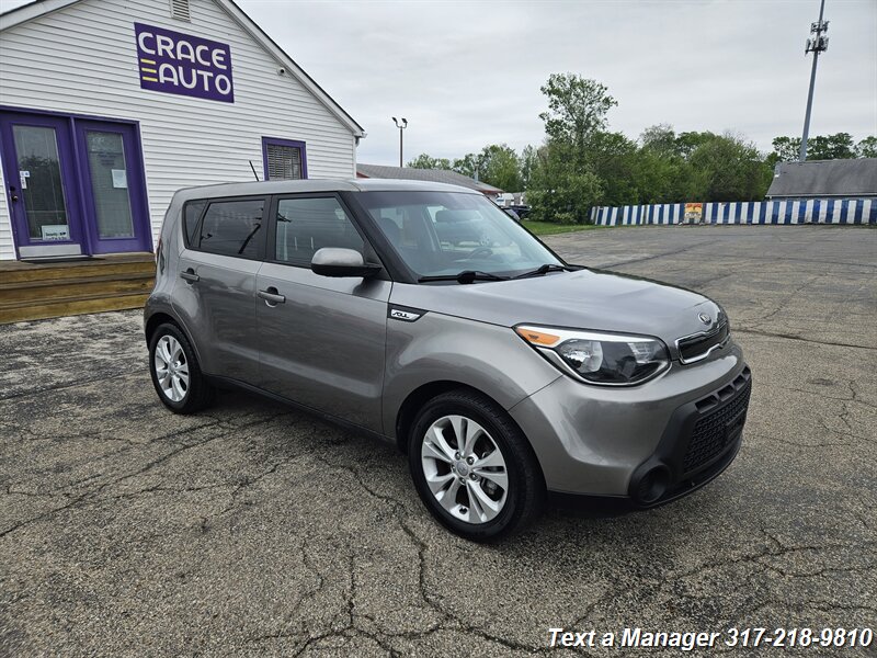 2015 Kia Soul + - Photo 7 - Greenwood, IN 46142