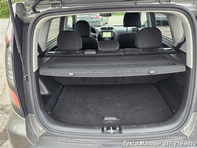 2015 Kia Soul + - Photo 23 - Greenwood, IN 46142
