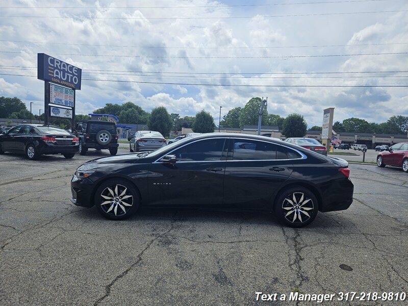 2017 Chevrolet Malibu LT - Photo 2 - Greenwood, IN 46142