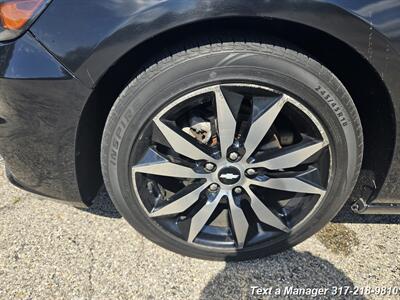 2017 Chevrolet Malibu LT - Photo 28 - Greenwood, IN 46142