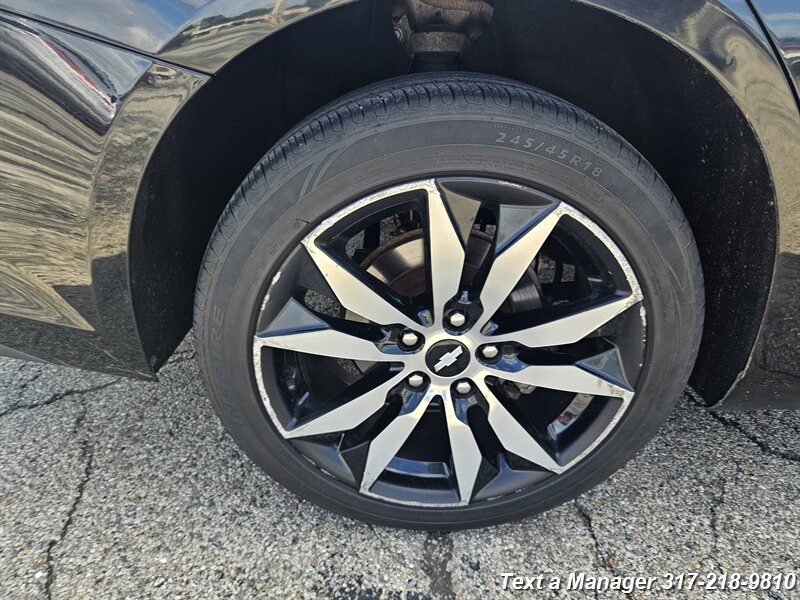 2017 Chevrolet Malibu LT - Photo 30 - Greenwood, IN 46142