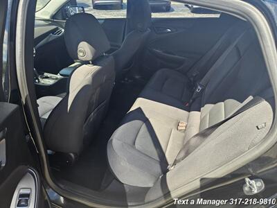 2017 Chevrolet Malibu LT - Photo 22 - Greenwood, IN 46142