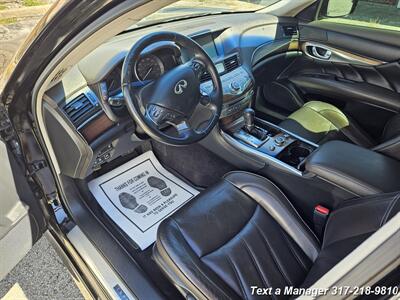 2011 INFINITI M 56 x   - Photo 10 - Greenwood, IN 46142