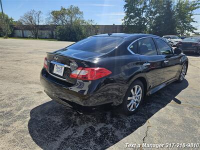 2011 INFINITI M 56 x   - Photo 5 - Greenwood, IN 46142