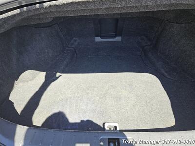 2011 INFINITI M 56 x   - Photo 28 - Greenwood, IN 46142