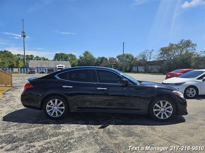 2011 INFINITI M 56 x   - Photo 6 - Greenwood, IN 46142
